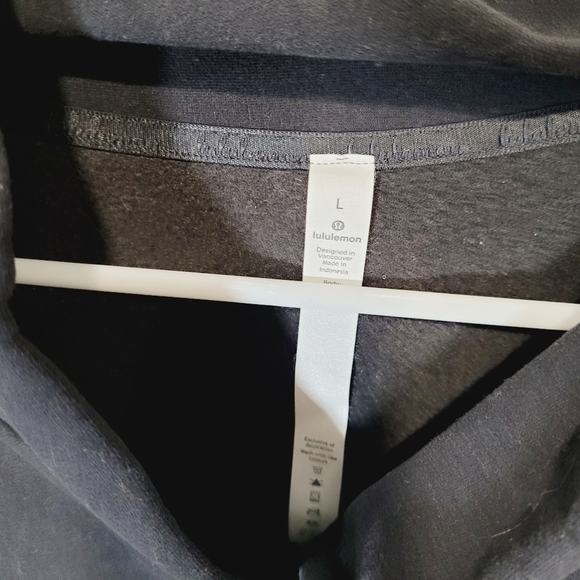 Lululemon Know your Angles Poncho - Picture 4 of 9